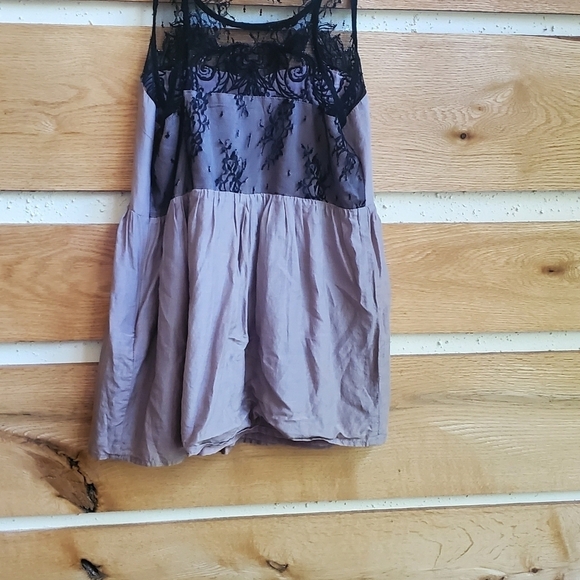 Miss Me Sequined Lace Peplum Silk Blend Sz. L Baby Doll Tank Blouse Camisole Top - Picture 3 of 11